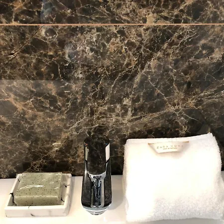 Marques Petit Premium